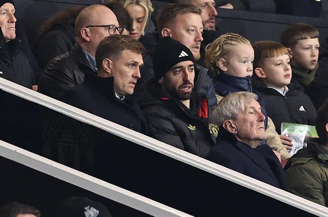 HLV tạm quyền của MU có thể trực tiếp chỉ đạo hai con trai